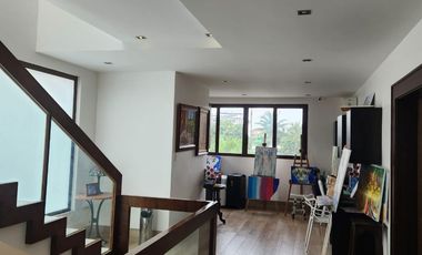 Isla Mocoli, Hermosa Casa Amoblada de 3 Pisos con Acabados de Lujo/ Piscina