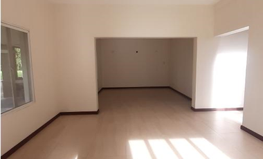 For Sale 3BR Townhouse with CCT Title in Brentville near Brent School