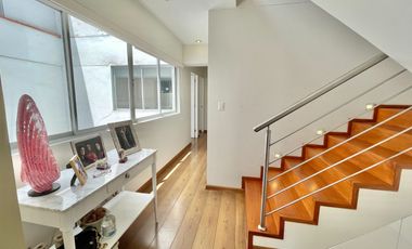 VENTA DE HERMOSO DÚPLEX DE 258M2 EN CHACARILLA – SURCO