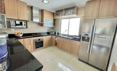 VENTA DE HERMOSO DÚPLEX DE 258M2 EN CHACARILLA – SURCO