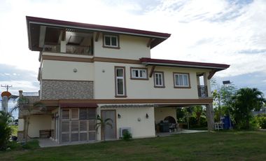 3-storey house in a 5-star resort subdivision in Mactan, Cebu @ P150k a month