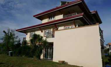 3-storey house in a 5-star resort subdivision in Mactan, Cebu @ P150k a month
