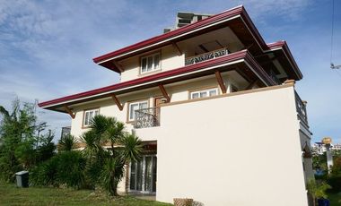 3-storey house in a 5-star resort subdivision in Mactan, Cebu @ P150k a month