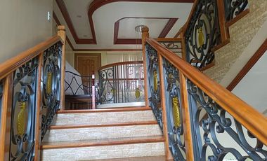 3-storey house in a 5-star resort subdivision in Mactan, Cebu @ P150k a month
