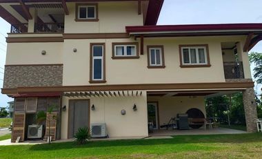 3-storey house in a 5-star resort subdivision in Mactan, Cebu @ P150k a month