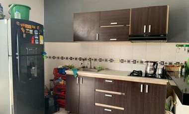 CASA CON TALLER FUNCIONANDO