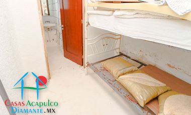 Casa en venta en copropiedad ¡Disfruta de la mitad de la propiedad! Con alberca y vista al mar