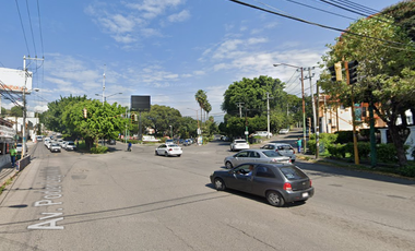 VENTA DE CASA CON PISCINA EN REFORMA, CUERNAVACA, MORELOS.