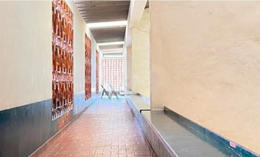 VENTA DE CASA CON PISCINA EN REFORMA, CUERNAVACA, MORELOS.