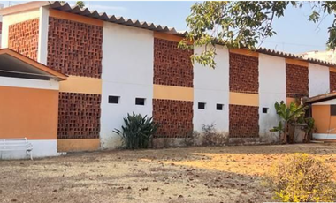 VENTA DE CASA CON PISCINA EN REFORMA, CUERNAVACA, MORELOS.