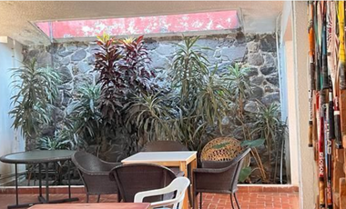 VENTA DE CASA CON PISCINA EN REFORMA, CUERNAVACA, MORELOS.