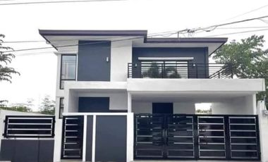 4 Bedroom House And Lot For Sale Near Rockwell Nepo And Clark Freeport Zone!