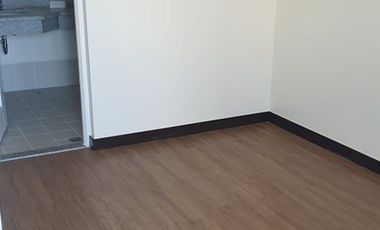 Ready for Occupancy 3 Bedroom Unit with Parking in Lumiere Residences