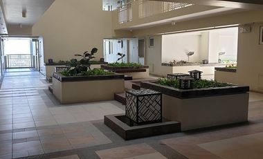 Ready for Occupancy 3 Bedroom Unit with Parking in Lumiere Residences