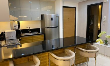 FOR SALE/LEASE CONDO UNIT IN VIRIDIAN GREENHILLS