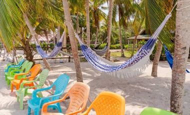 ALQUILER DE CABAÑA EN SANTA MARTA FRENTE A LA PLAYA