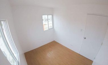 Pre selling unit with 2 bedrooms