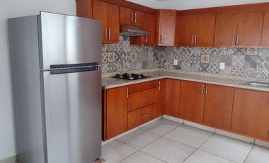 CASA EN RENTA, SAN LUIS POTOSI, GRANJAS DE LA FLORIDA, SEMINUEVA