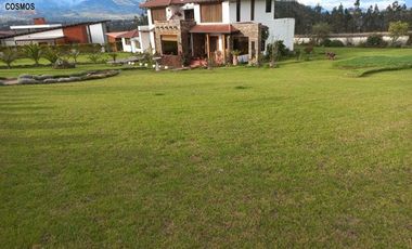 Casa de venta en Otavalo sector Quichinche