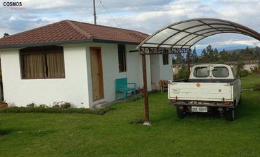 Casa de venta en Otavalo sector Quichinche