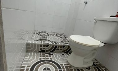 vendo casa esquinera en Brisas del Zaracay uno via Quinide