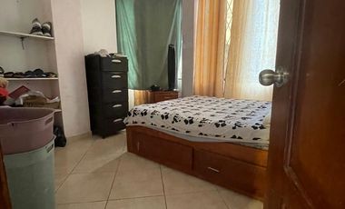 vendo casa esquinera en Brisas del Zaracay uno via Quinide