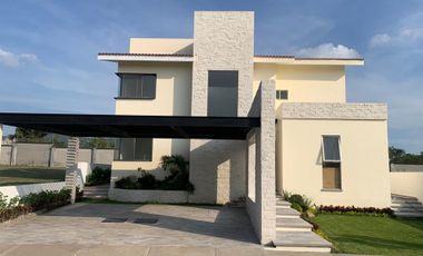 Casa nueva en venta en Paraíso Country Club, Emiliano Zapata, Morelos.