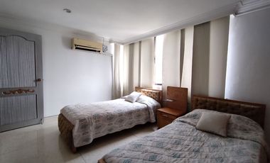 Apartamento amoblado en arriendo en Riomar.