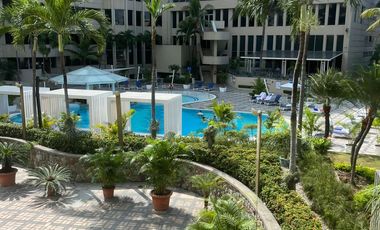 Hilton Colon, Alquilo hermoso departamento amoblado de 3 dorm vista a la piscina