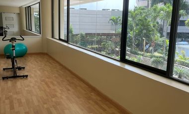 Hilton Colon, Alquilo hermoso departamento amoblado de 3 dorm vista a la piscina