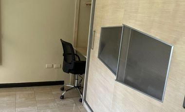 Hilton Colon, Alquilo hermoso departamento amoblado de 3 dorm vista a la piscina