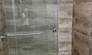 Hilton Colon, Alquilo hermoso departamento amoblado de 3 dorm vista a la piscina