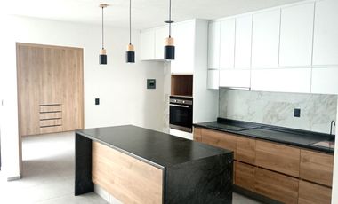 FRACC. PRIVADO  UN NIVEL  CASA NUEVA