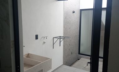 FRACC. PRIVADO  UN NIVEL  CASA NUEVA