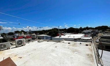 Casa moderna con oficina rooftop y bodega