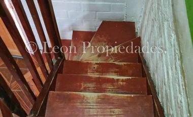 Se vende casa esquina con negocio incluido en Curacavi centro.