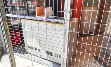 Se vende casa esquina con negocio incluido en Curacavi centro.