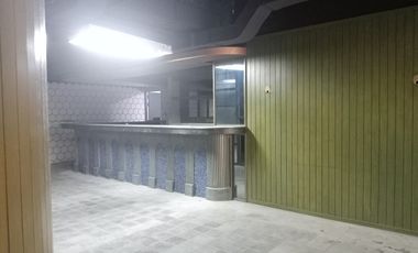 200sqm Bar / Restaurant Space in Salcedo Village, Makati City FOR LEASE