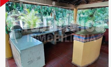 SE VENDE ESPECTACULAR FINCA - RIVERA (HUILA -COL)