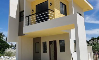 4 bedrooms single attached house and lot for sale in Breeza Scapes Lapulapu City