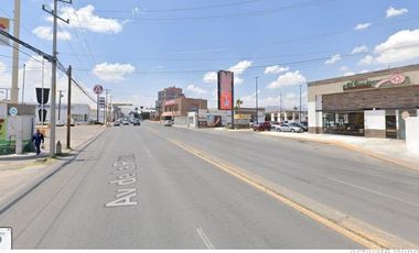 SE RENTAN LOCALES EN PLAZA COMERCIAL 308 POR AVE. DE LA RAZA