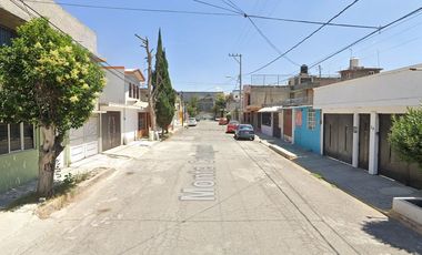 REMATE B. DE CASA EN JARDINES DE MORELOS ECATEPEC DE MORELOS.