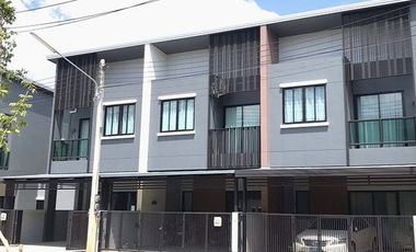 4 Bedroom townhome building in the best location for sale in Mueang, Krabi