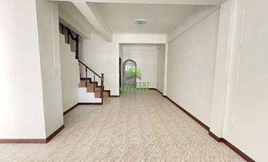 หมู่บ้านสวนเทพประทาน คลองสอง คลองหลวง ปทุมธานี ขายด่วน ทาวน์เฮ้าส์ 2 ชั้น เนื้อที่ 19.40 ตร.ว บ้านสวย แต่งใหม่ พร้อมอยู่