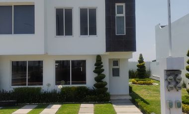 Casa Amplia Con Terraza en Desarrollo Privado en OJO DE AGUA TECAMAC EDOMEX