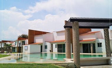 VENTA DE CASA LOFT EN CONDOMINIO DE 18 CASAS CON ALBERCA EN YECAPIXTLA, MORELOS