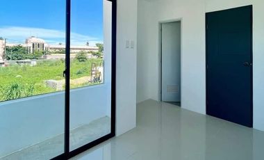 FOR SALE! 3 STOREY TOWNHOUSES FOR SALE IN SAN JOSE, TALAMBAN, CEBU CITY, CEBU