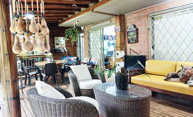 PR15851 Casa en venta en el sector Lomas de los Gonzales, Medellin