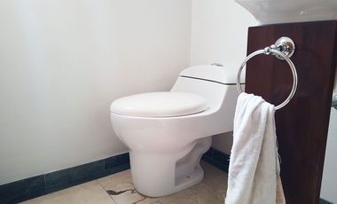 PR15851 Casa en venta en el sector Lomas de los Gonzales, Medellin