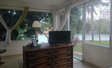 VENTA CASAS A PIE DE RIO CON EMBARCADERO PLAYA DE VACAS VERACRUZ.